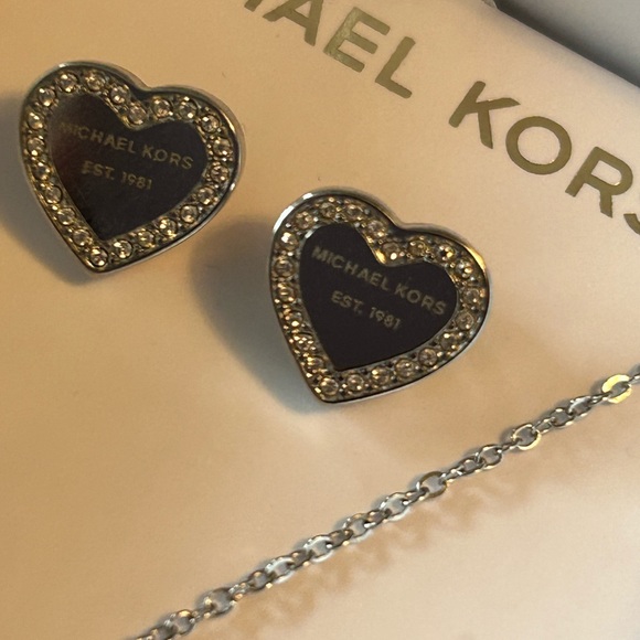 Michael Kors Set - Picture 3 of 5